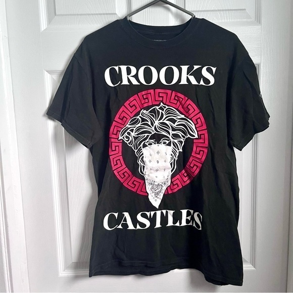Crooks & Castles Other - Crooks & Castles t shirt medusa graphic logo tee short sleeve black men medium